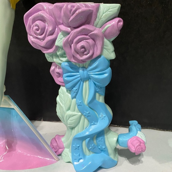 SKY DANCERS VTG 1995 COLLECTIBLE FLYING PRINCESS RAINBOW BREEZE & 2 LAUNCHERS - Picture 2 of 10